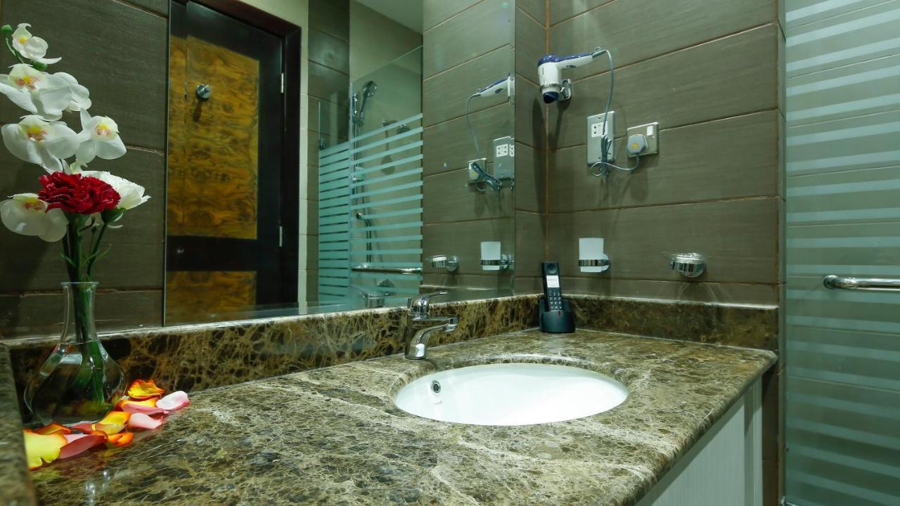 The Castle Premium Hotel Doha Exterior photo